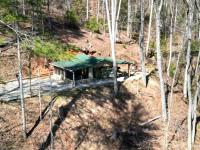 Private Mtn Love Shack w/ fast wifi, BBQ & view - Chambres d’hôtes Franklin