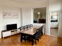 Appartement de 120 m2 à 5 minutes du Metro 7 lits - B&B Les Lilas