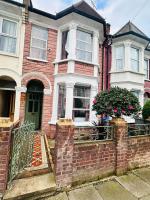Charming, Renovated Residence in Willesden Green - B&B