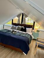 King Room with Garden View