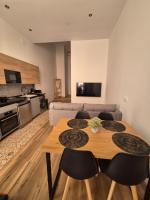 Portobeach Valencia Suites - B&B