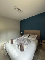 Rez-de-chaussée de plain-pied avec parking privé au centre ville - Ferienwohnung Dieppe