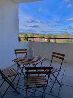 B&B Juvignac - Magnifique T3 - Parking privé - Proche Montpellier & Business School - Bed and Breakfast Juvignac