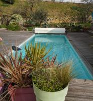 Maison avec piscine et jardin proche mer, La Rochelle - B&B