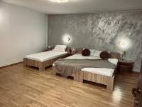 Deluxe Room (2 Adults + 1 Child)