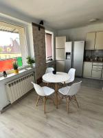 Sunny Apartment in Silesia - Ferienwohnung Czeladź