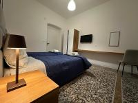 Doppel- oder Zweibettzimmer