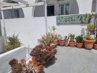 Pleasure Black Beach Perissa Santorini - B&B