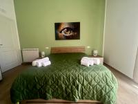 Kamer met Queensize Bed en Balkon