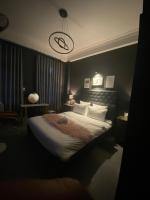 Zimmer mit Queensize-Bett