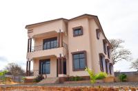 B&B Voi - Lukemanbnb Own Compound - Bed and Breakfast Voi