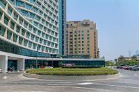 Frank Porter - Seven Hotel & Aprtments - Bed and Breakfast Dubai