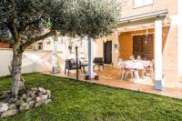 Hostly - Giusy Garden Suite - Only for Holidays - B&B Capannoli