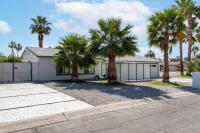 Airy Corner Lot MCM Oasis - Chambres d'hôtes Palm Springs