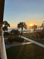Ocean Views Retreat . Enjoy the Ocean View from your balcony - Ferienwohnung