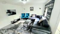 B&B Glasgow - Lovely 3 Bed Home In Glasgow with FREE Parking - Bed and Breakfast Glasgow