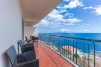 Sunspot Reis Magos with sea view by Holiday Rental Madeira - Chambres d'hôtes Caniço