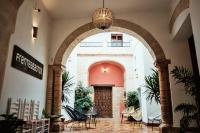 B&B Carmona - Hostal Café FRENTEABASTOS - Bed and Breakfast Carmona