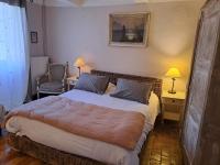 Dreibettzimmer mit eigenem Bad
