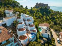 Agi Castell Mar - B&B Roses