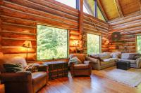 Cozy Easton Cabin with Wenatchee Natl Forest Views! - B&B Cabin Creek