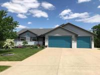 Private Lower Level Suite in Home-Sep Entrance! - B&B
