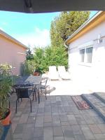 Flower 2 - Chambres d’hôtes Siófok