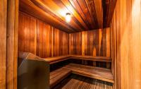 Charming patio home w/ community pool, WFH setups, 10 min walk to Old Town! - Chambres d’hôtes