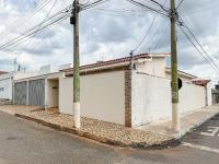 Casa Completa com Churrasqueira em Patos de Minas - B&B