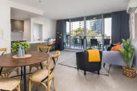 B&B Canberra - Central 1-Bed with Parking BBQ and Indoor Pool - Bed and Breakfast Canberra