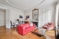 AC luxury 6 people apartment at Champs Elysées by Weekome - B&B