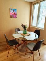 Orange Couch Apartment - B&B Veliko Tarnovo