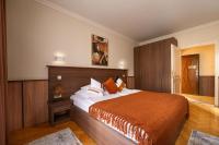 Szilfa Étterem Mariann Apartman - B&B Hajdúszoboszló