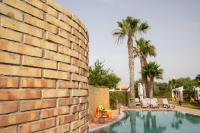 VILLA LIBECCIO appartment with shared swimming pool, at 200 meters from the beach, solarium and private parking - Chambres d'hôtes Avola