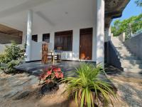 Sapphire Guest Mirissa - B&B