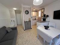 Appartement RDC 2 pièces proche plage avec terrasses et parking - FR-1-326-575 - B&B