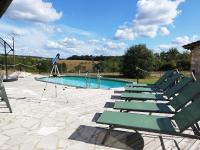 Gîte avec piscine Chez Labaurie - B&B