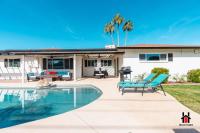 B&B Scottsdale - Remodeled Family-Fun Farmhouse with Pool Nr Old Town - Bed and Breakfast Scottsdale