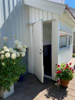 Accommodation for 2 in the center city of Lysekil - B&B
