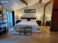 ex domaine Chandelier appartement - Ferienwohnung Anglade