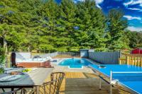 B&B Asheville - Ridge Valley by AvantStay Upscale Asheville Escape w Pool - Bed and Breakfast Asheville