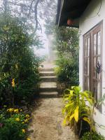 LAKE AND LAKE HOMESTAY - Bed and Breakfast