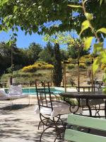 “La Demie Tour” view on The Mont Ventoux. - Ferienwohnung Malaucène