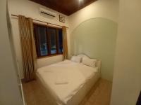 Kamer met Queensize Bed en Balkon