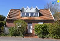 Ferienhaus "Kleines Haus Juist" Ferienwohnung Wattenmeer - Chambres d'hôtes Juist