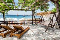 Aliki Houses Beach Residence - Bed and Breakfast Alykí