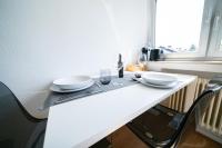 Apartment - Central with kitchen - Balcony - Fair - Chambres d’hôtes Neuss
