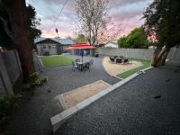 Cheerful PHX Home and Guest House in Central PHX - Bed and Breakfast