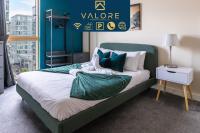 B&B Milton Keynes - Amazing view 2 bed, free parking By Valore Property Services - Bed and Breakfast Milton Keynes