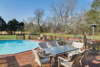 Spacious Lebanon Home with Pool 6 Mi to Downtown! - B&B